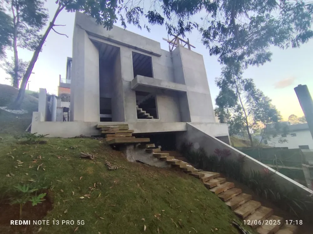 Casa, 4 quartos, 312 m² - Foto 1