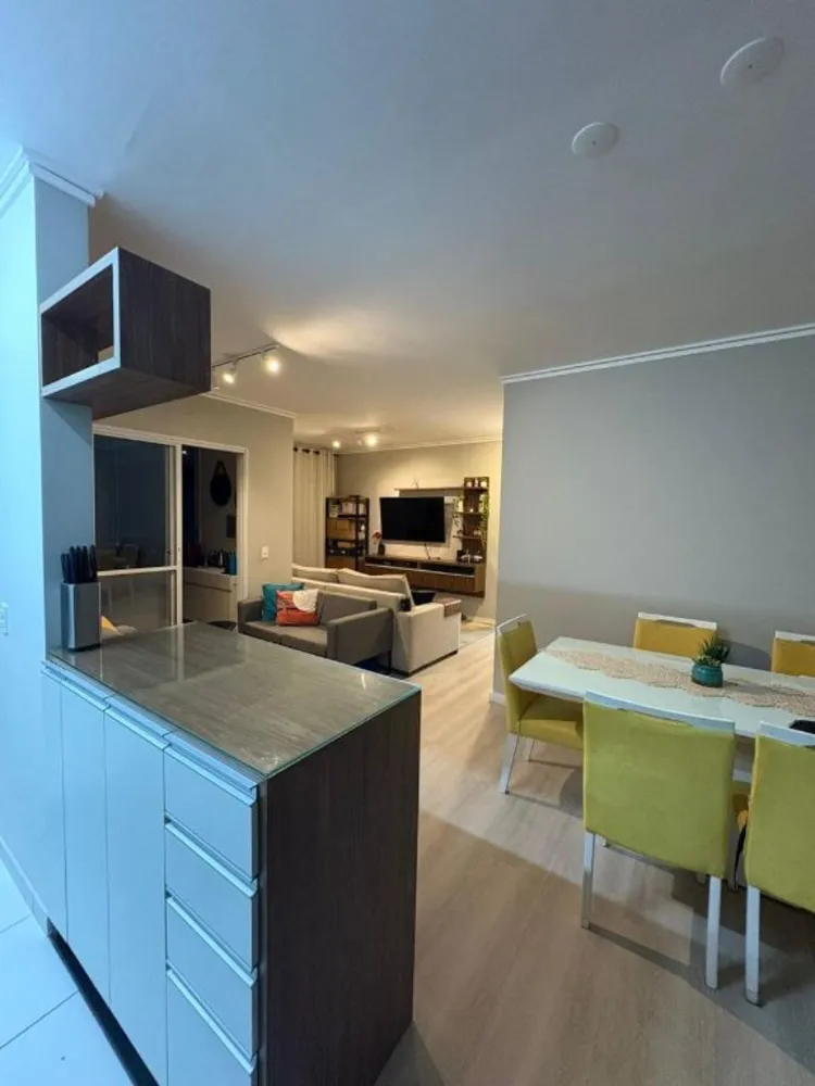 Apartamento, 3 quartos, 70 m² - Foto 2