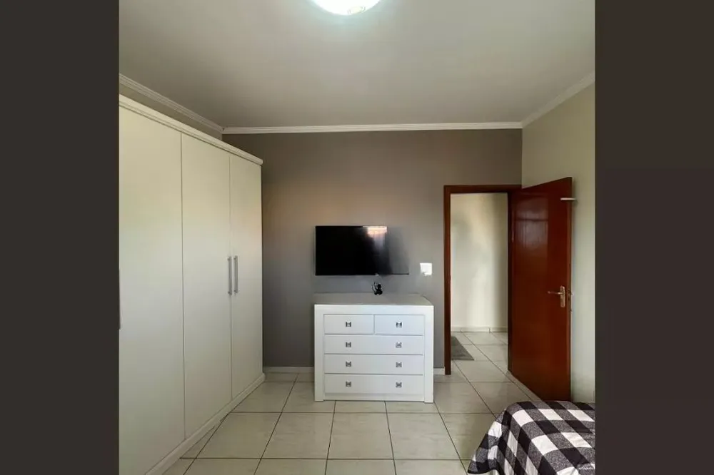Sobrado, 8 quartos, 400 m² - Foto 3