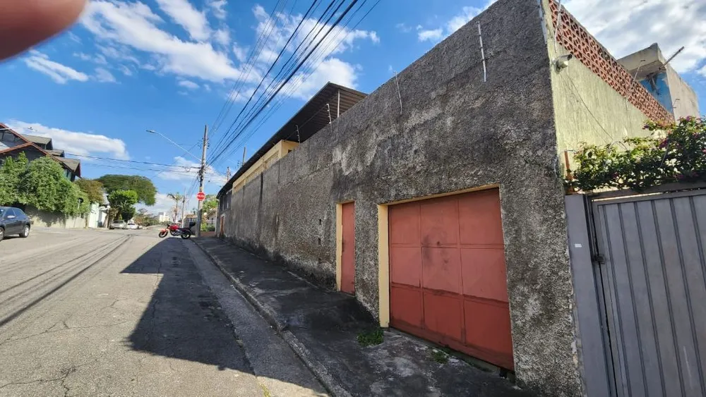 Casa, 5 quartos, 200 m² - Foto 1