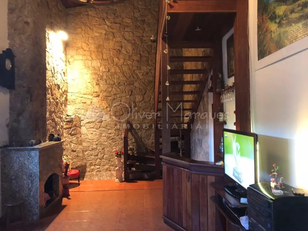 Sobrado, 3 quartos, 224 m² - Foto 2
