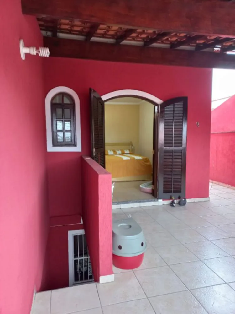 Sobrado, 4 quartos, 239 m² - Foto 1