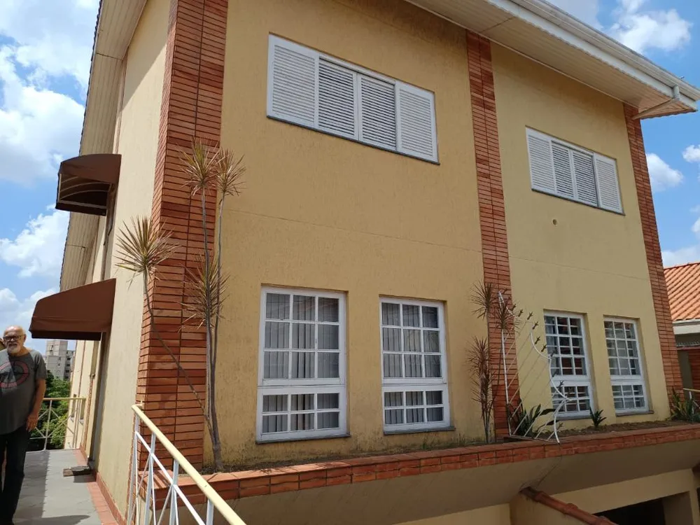 Sobrado, 4 quartos, 250 m² - Foto 1