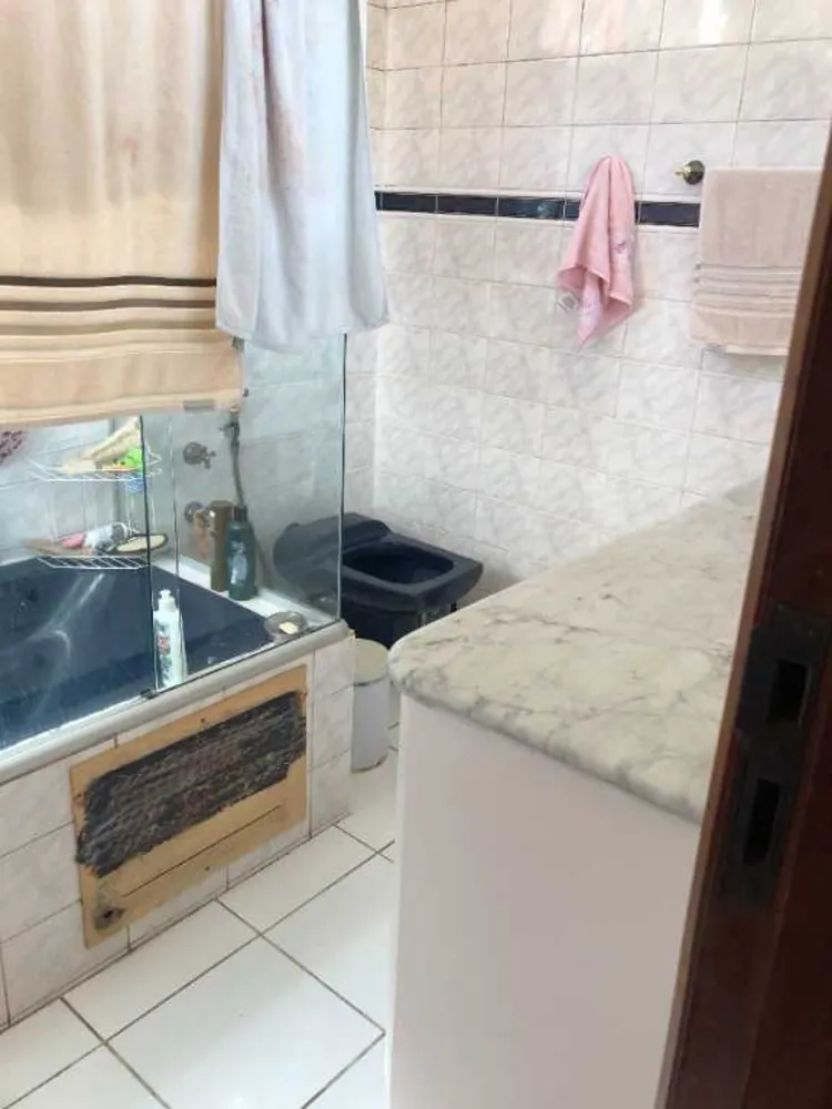 Casa, 5 quartos, 290 m² - Foto 4