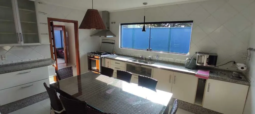 Sobrado, 4 quartos, 240 m² - Foto 2