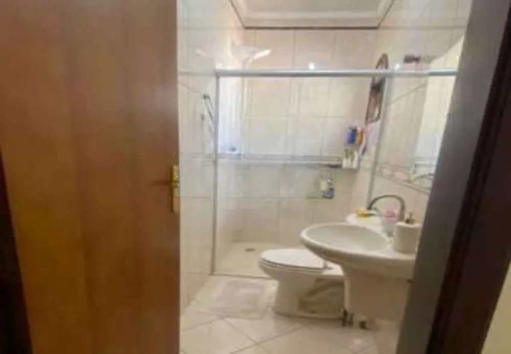 Casa, 5 quartos, 245 m² - Foto 1