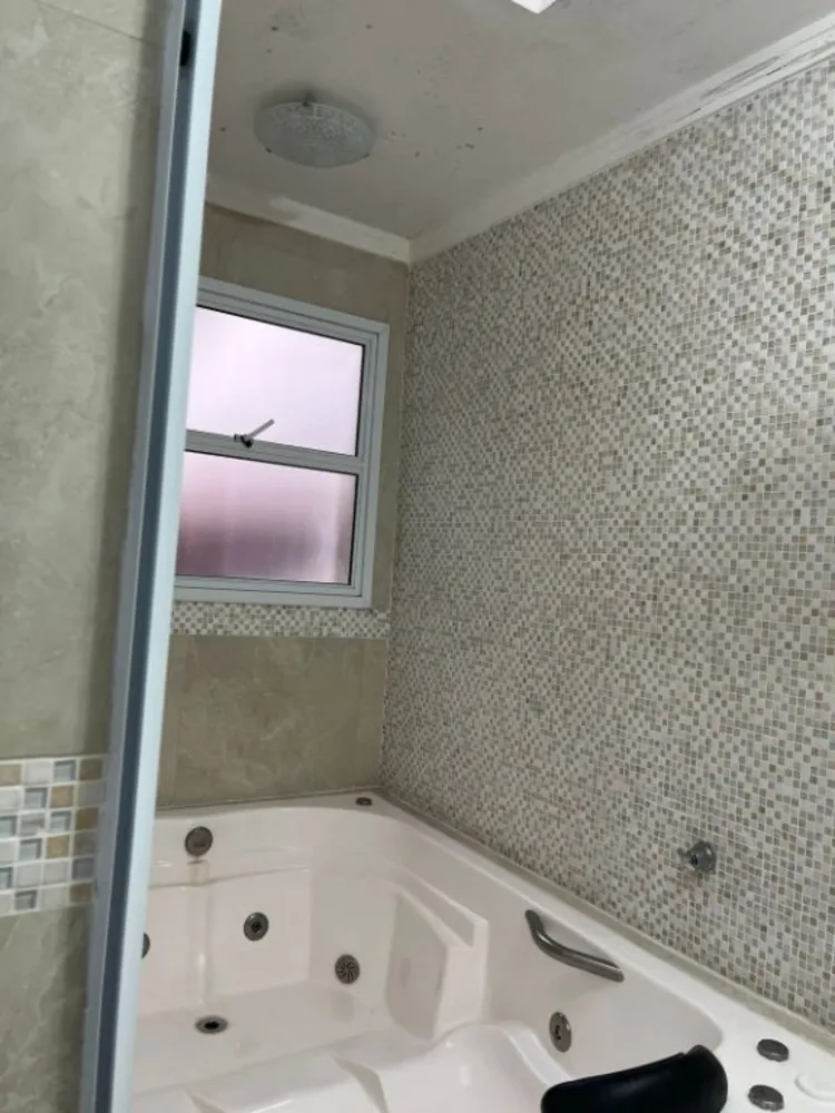 Sobrado, 4 quartos, 194 m² - Foto 1