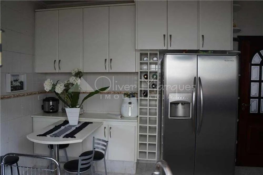 Casa, 3 quartos, 232 m² - Foto 8