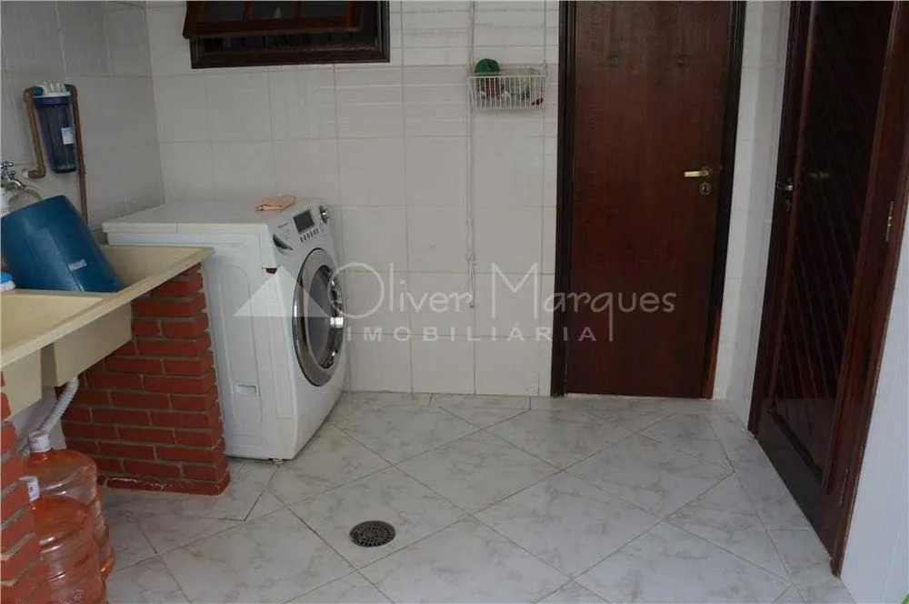 Casa, 3 quartos, 232 m² - Foto 9