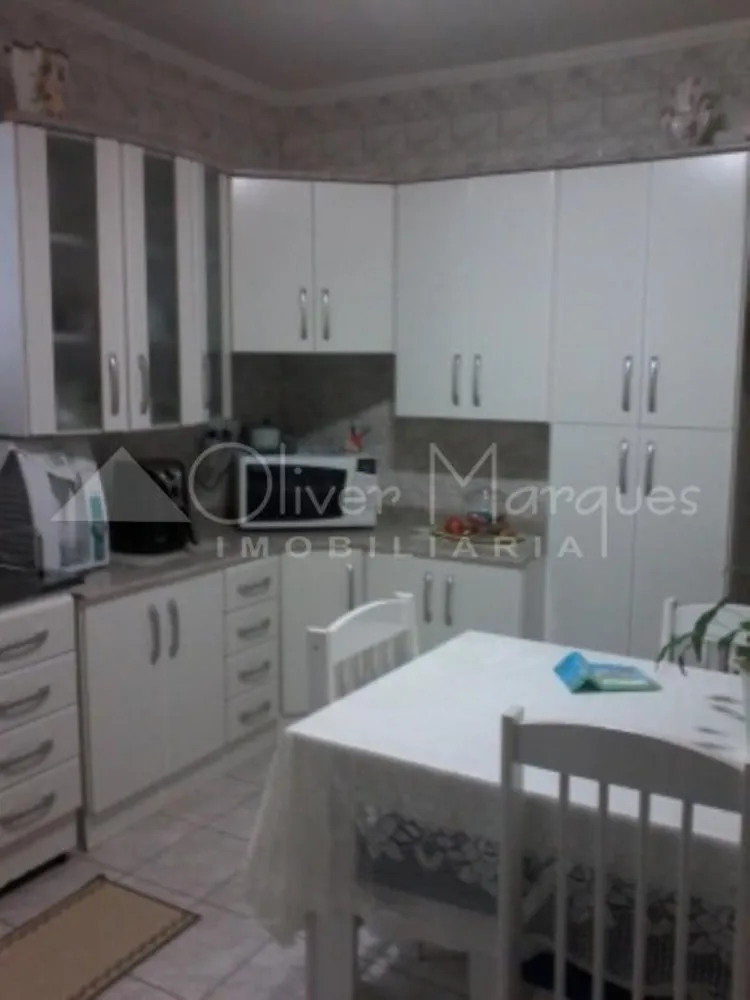 Sobrado, 3 quartos, 180 m² - Foto 2