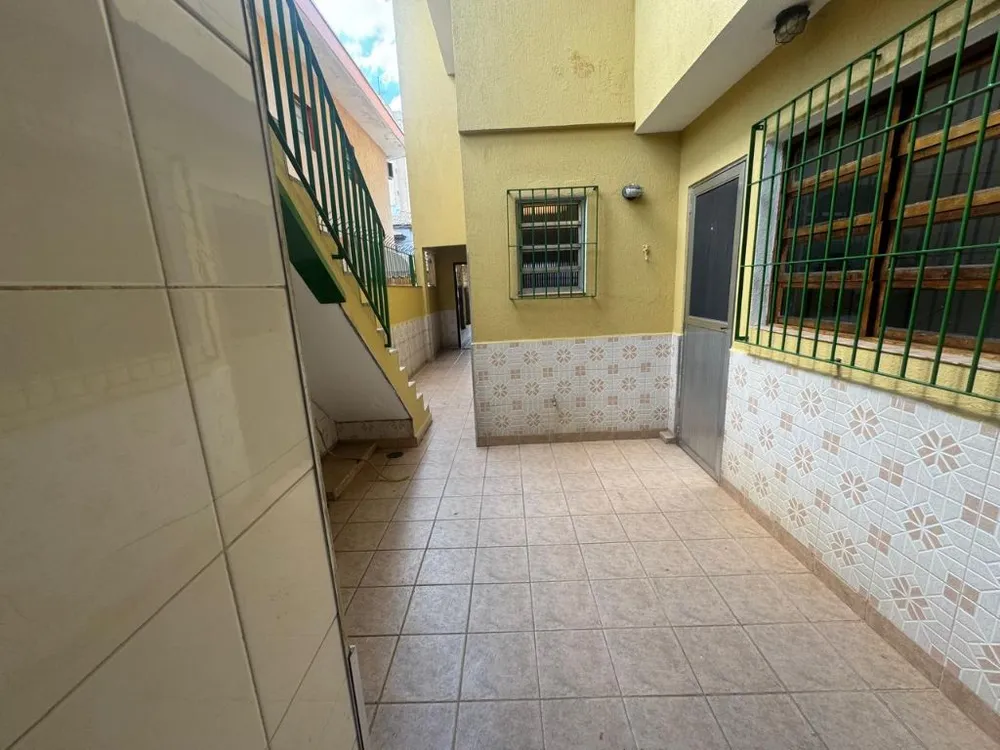 Sobrado, 3 quartos, 180 m² - Foto 2