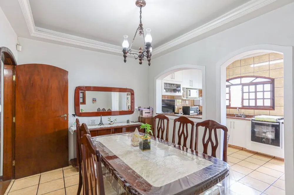 Sobrado, 4 quartos, 208 m² - Foto 1