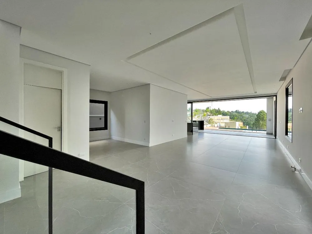 Sobrado, 4 quartos, 350 m² - Foto 1