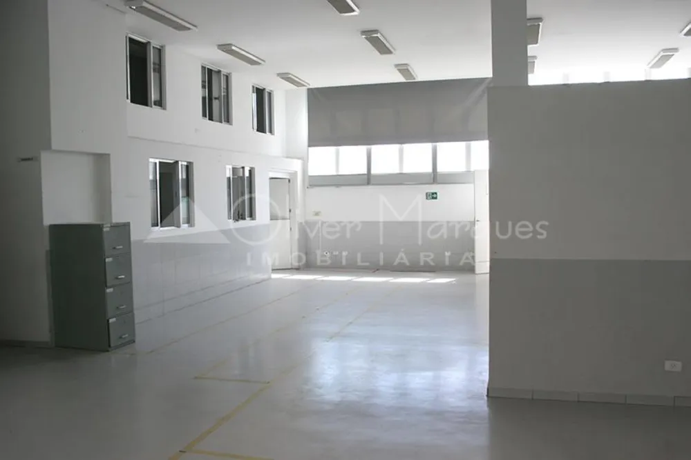 Prédio Inteiro, 2300 m² - Foto 1