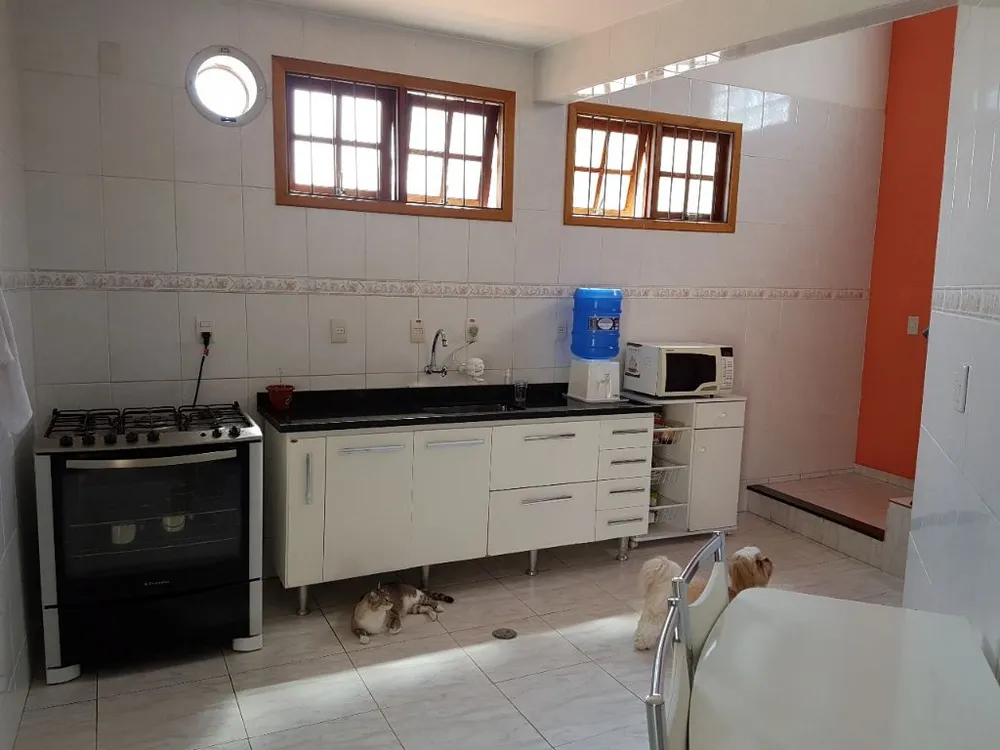 Sobrado, 3 quartos, 217 m² - Foto 3