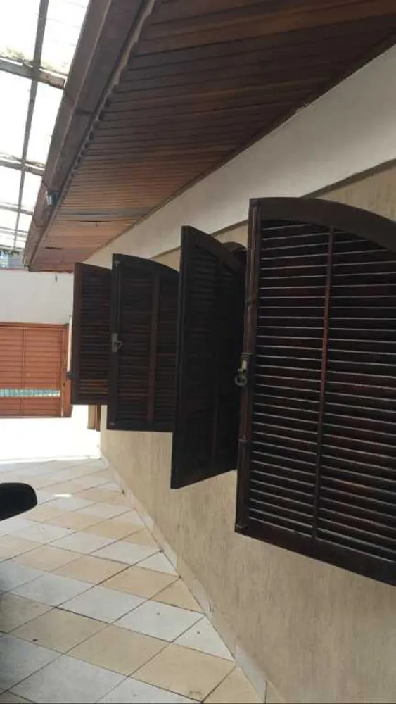 Casa, 3 quartos, 300 m² - Foto 1