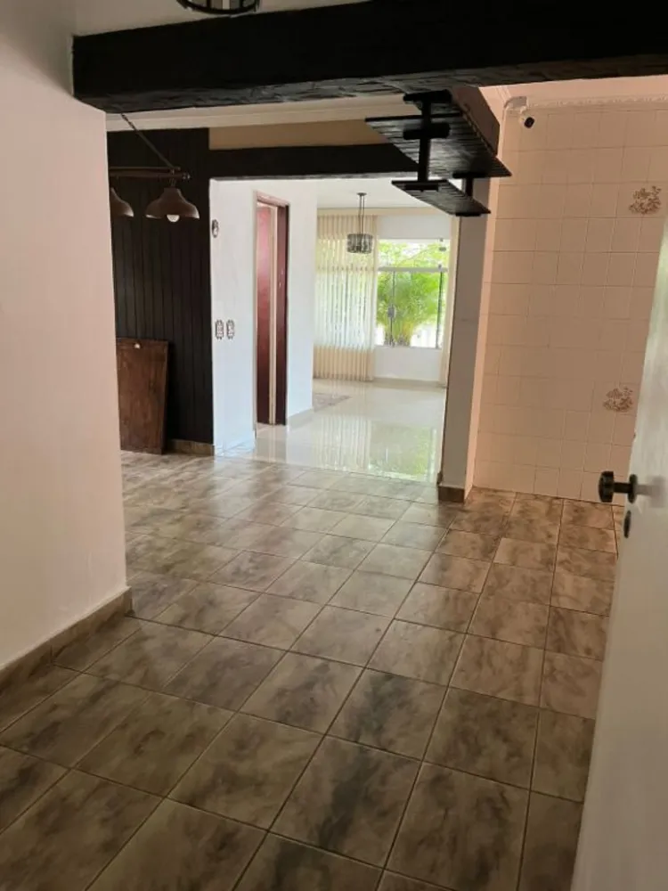Casa, 4 quartos, 200 m² - Foto 1