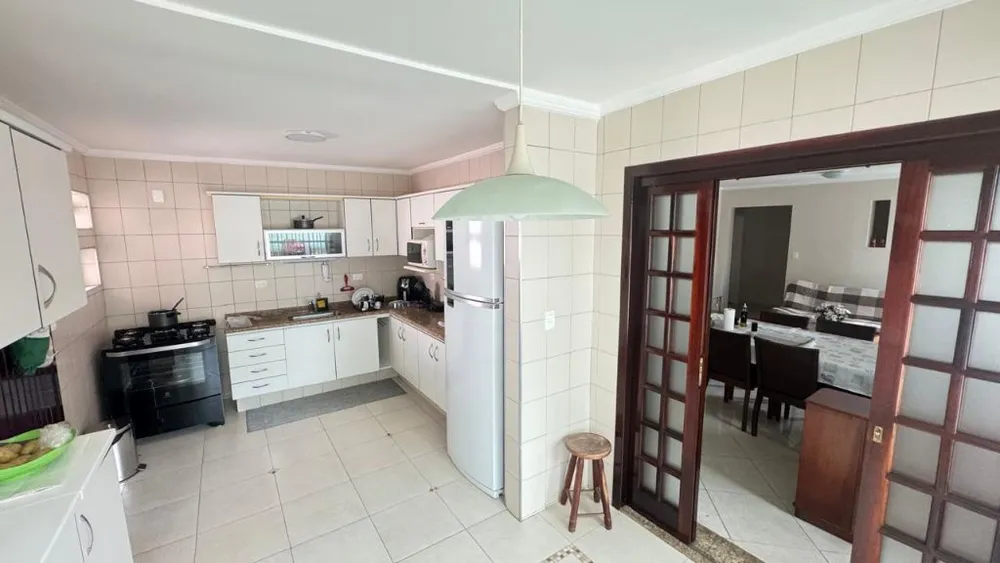 Casa, 3 quartos, 180 m² - Foto 3