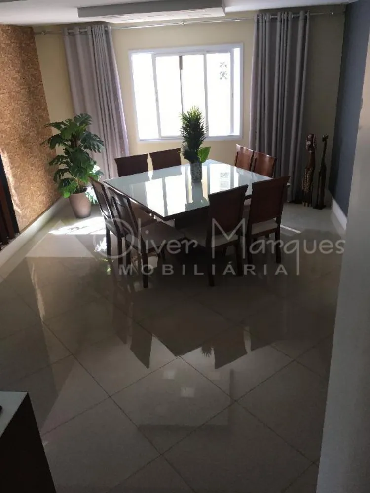 Sobrado, 4 quartos, 300 m² - Foto 1