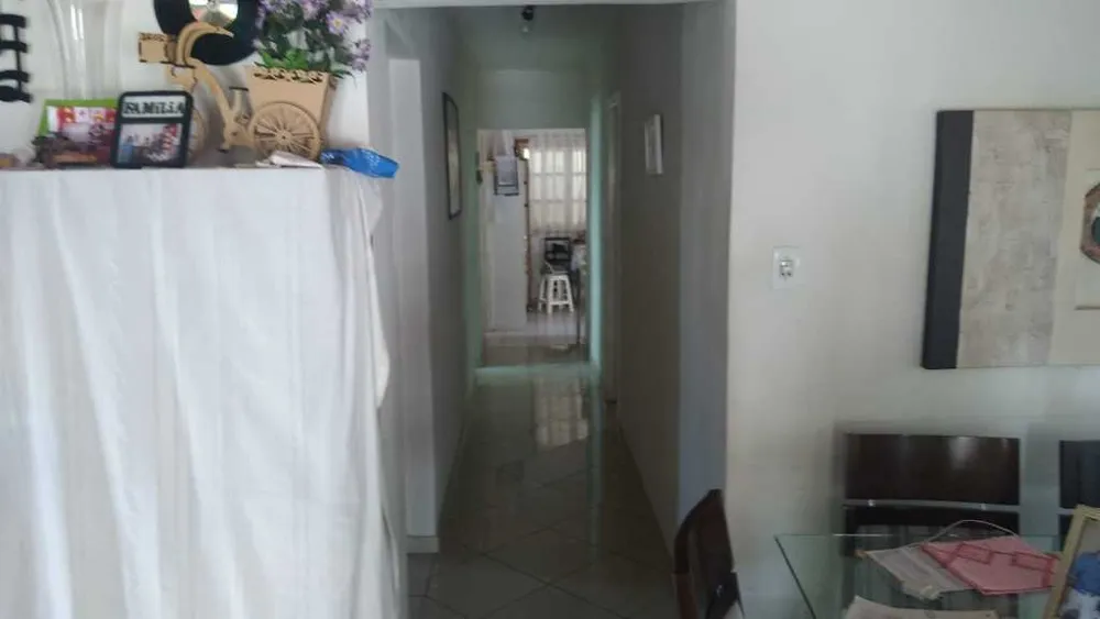 Casa, 3 quartos, 1368 m² - Foto 2