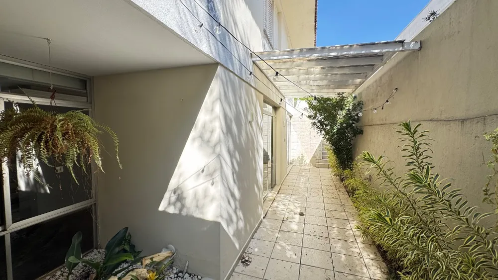 Casa, 4 quartos, 250 m² - Foto 1