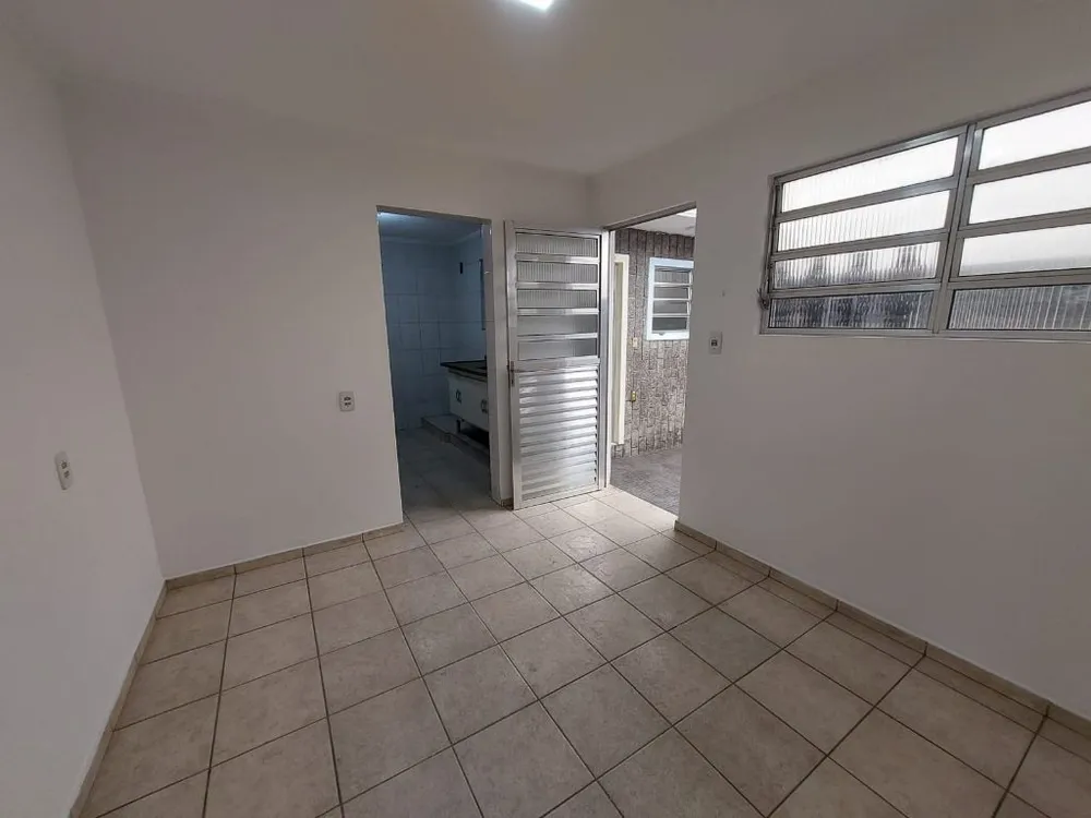 Casa, 3 quartos, 238 m² - Foto 3