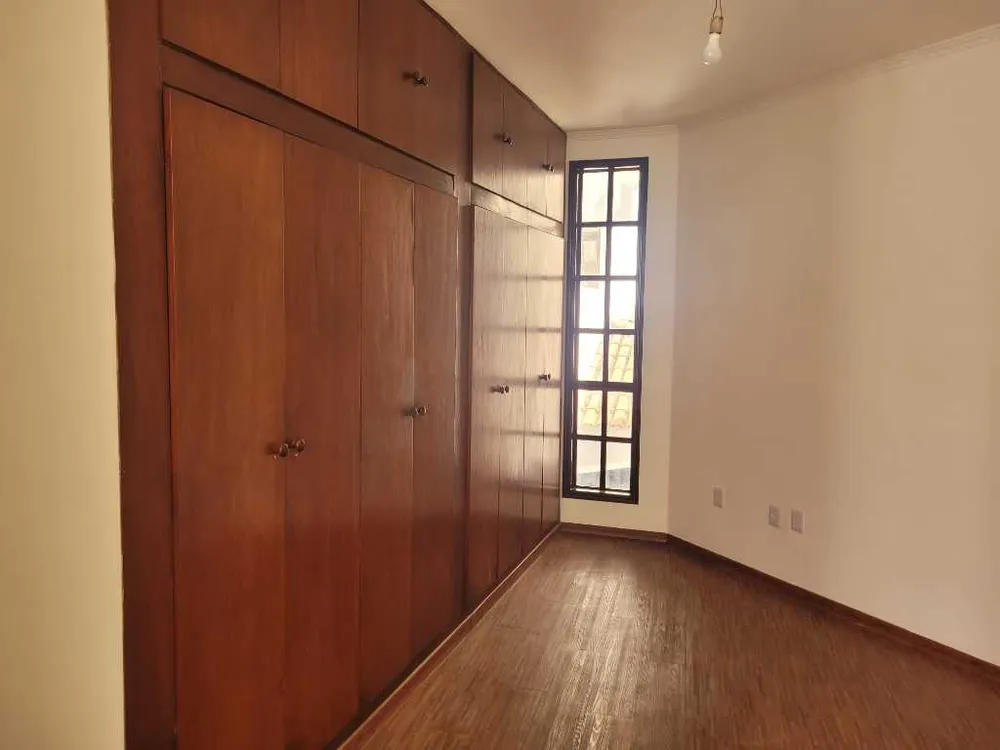 Sobrado, 3 quartos, 274 m² - Foto 2