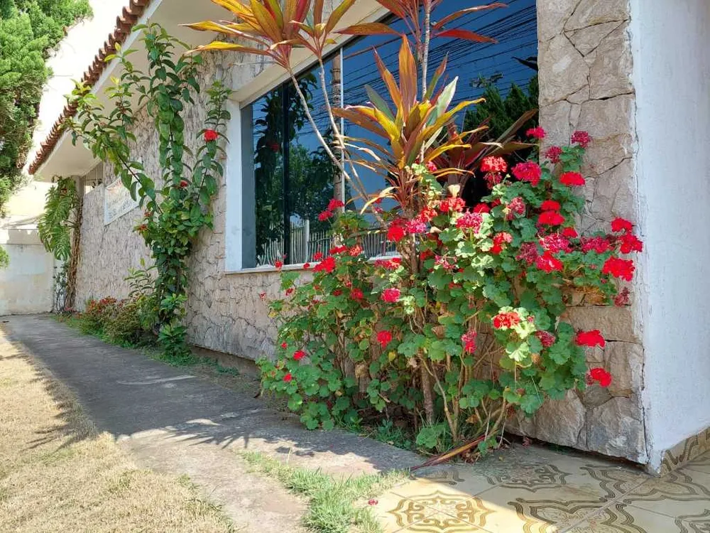 Casa, 3 quartos, 250 m² - Foto 1