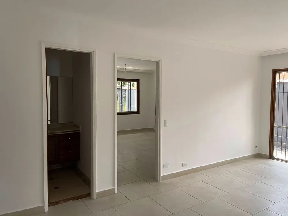 Casa, 4 quartos, 220 m² - Foto 4