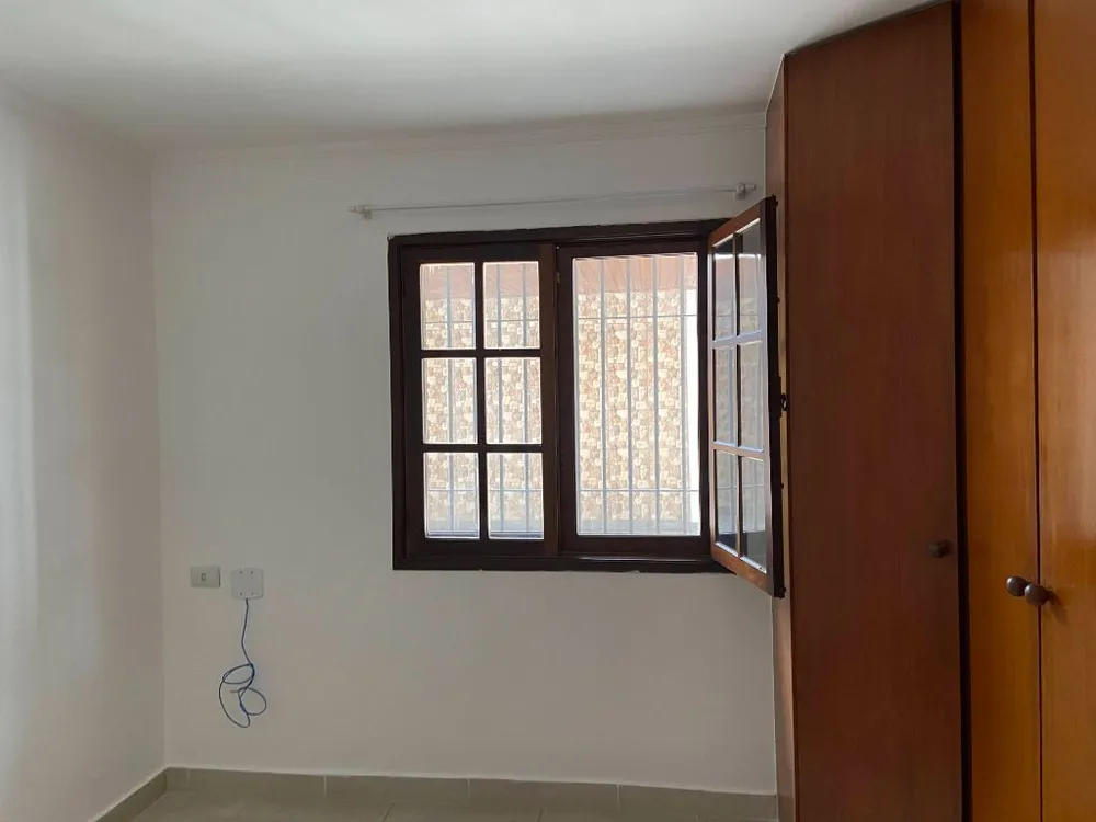 Casa, 4 quartos, 220 m² - Foto 2