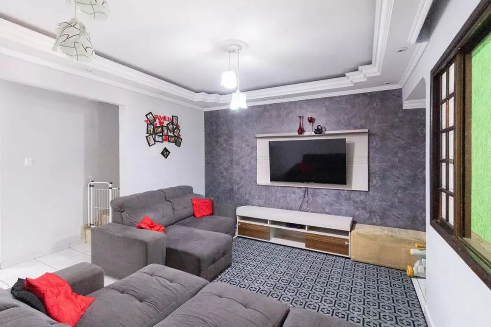 Casa, 4 quartos, 210 m² - Foto 2