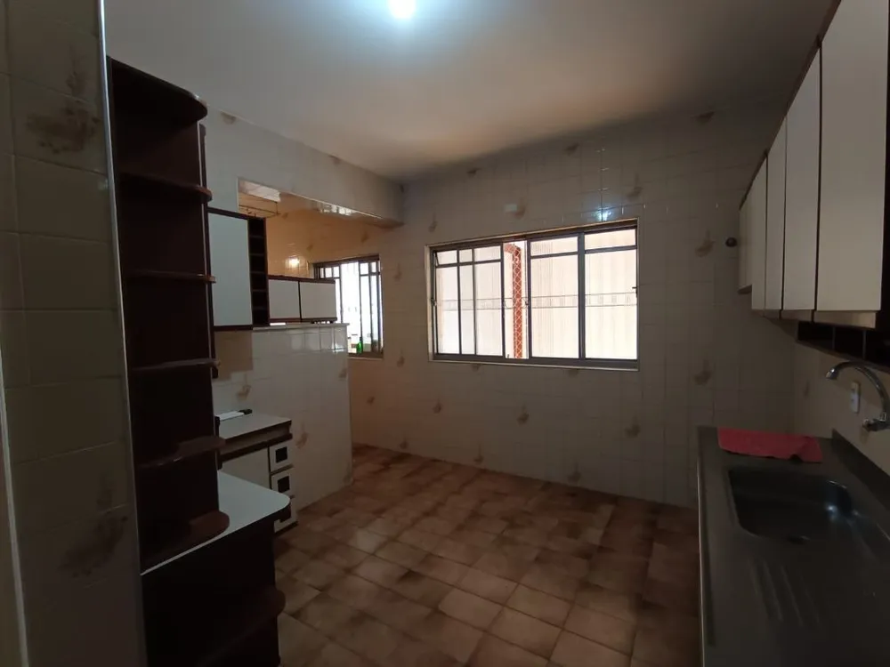 Sobrado, 3 quartos, 199 m² - Foto 2