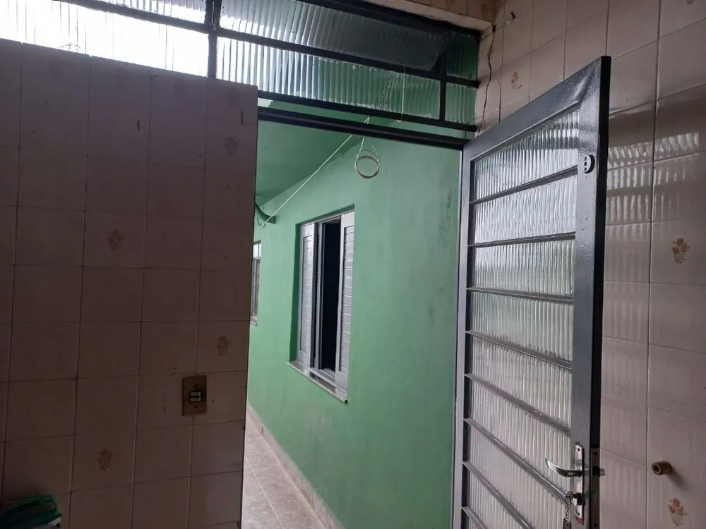 Casa, 3 quartos, 180 m² - Foto 1