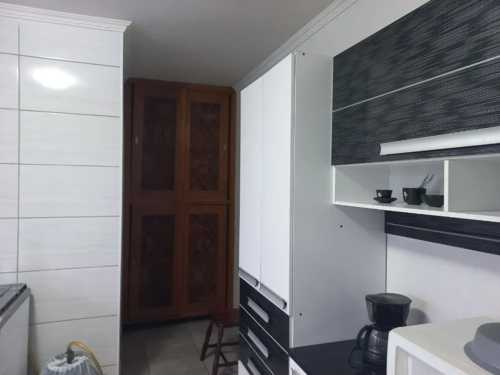 Casa, 3 quartos, 180 m² - Foto 2
