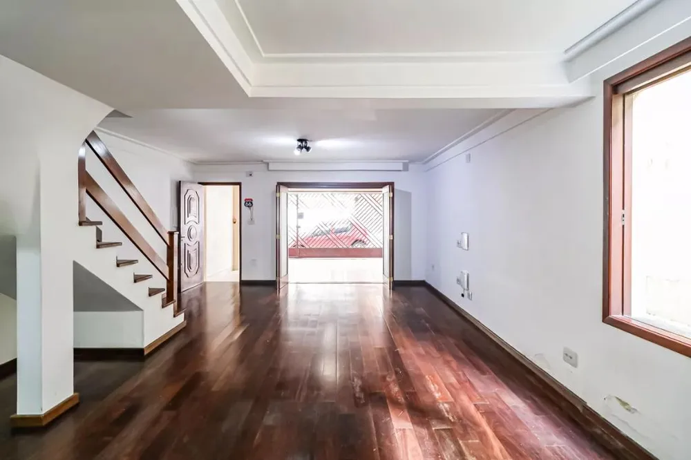 Sobrado, 4 quartos, 245 m² - Foto 1