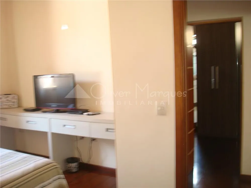 Sobrado, 4 quartos, 400 m² - Foto 1