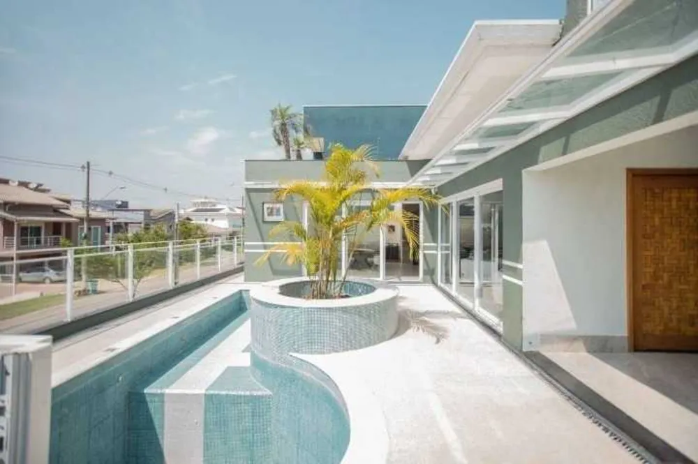 Sobrado, 6 quartos, 476 m² - Foto 1