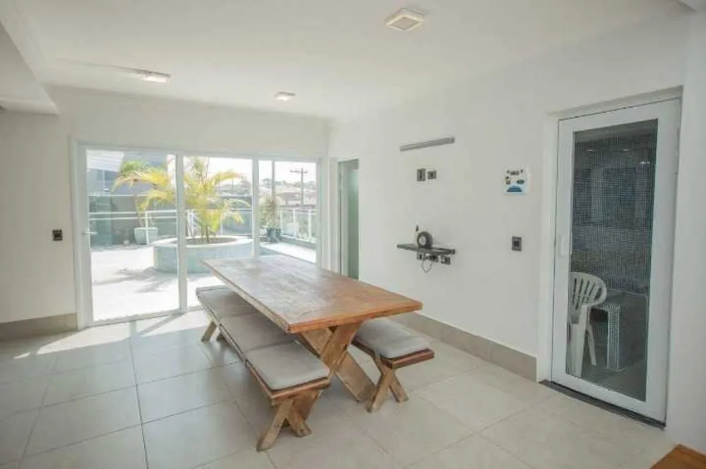 Sobrado, 6 quartos, 476 m² - Foto 1