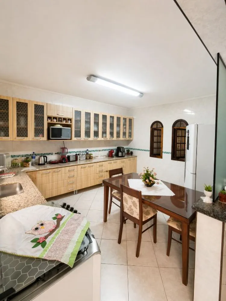Casa, 3 quartos, 246 m² - Foto 11