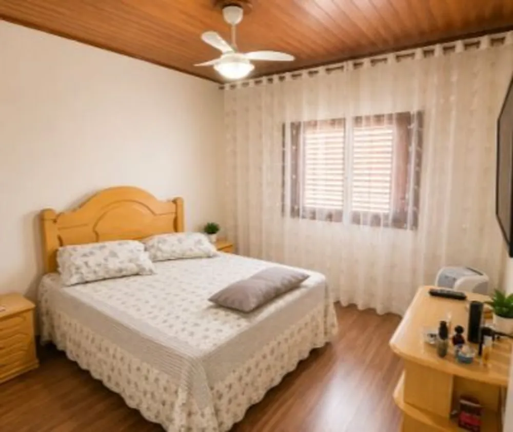 Casa, 3 quartos, 246 m² - Foto 3