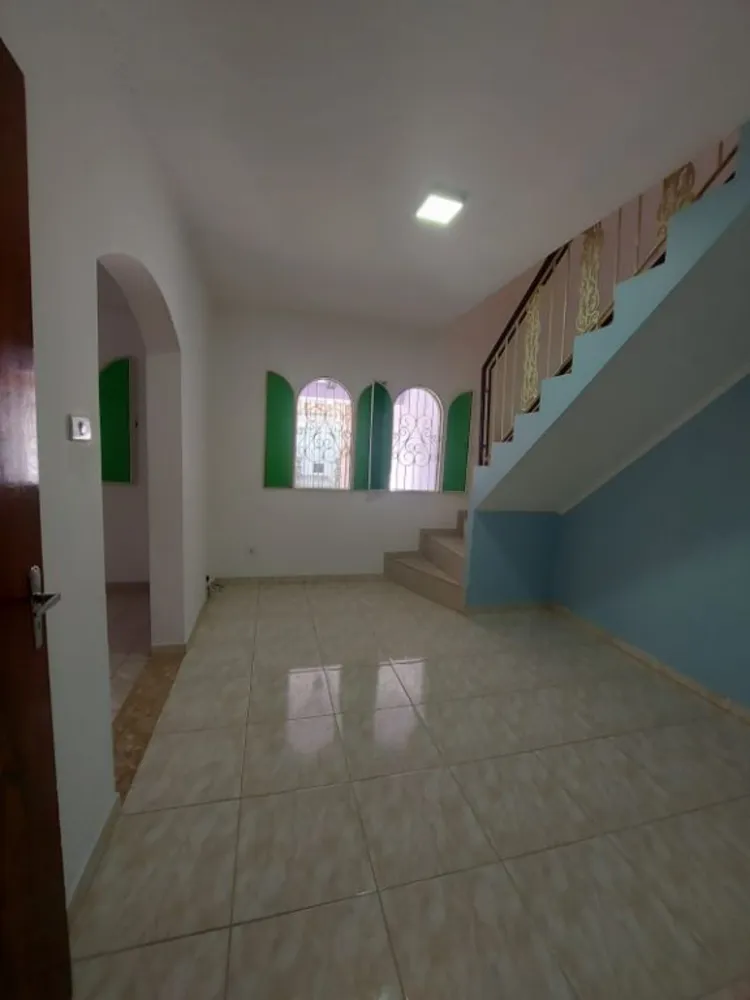 Sobrado, 4 quartos, 238 m² - Foto 2