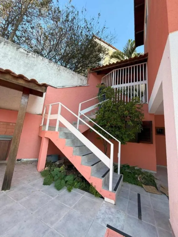Sobrado, 3 quartos, 227 m² - Foto 1