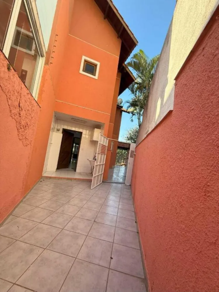 Sobrado, 3 quartos, 227 m² - Foto 4