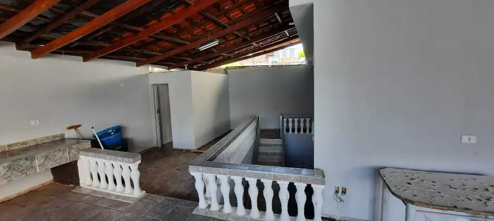Casa, 3 quartos, 323 m² - Foto 1