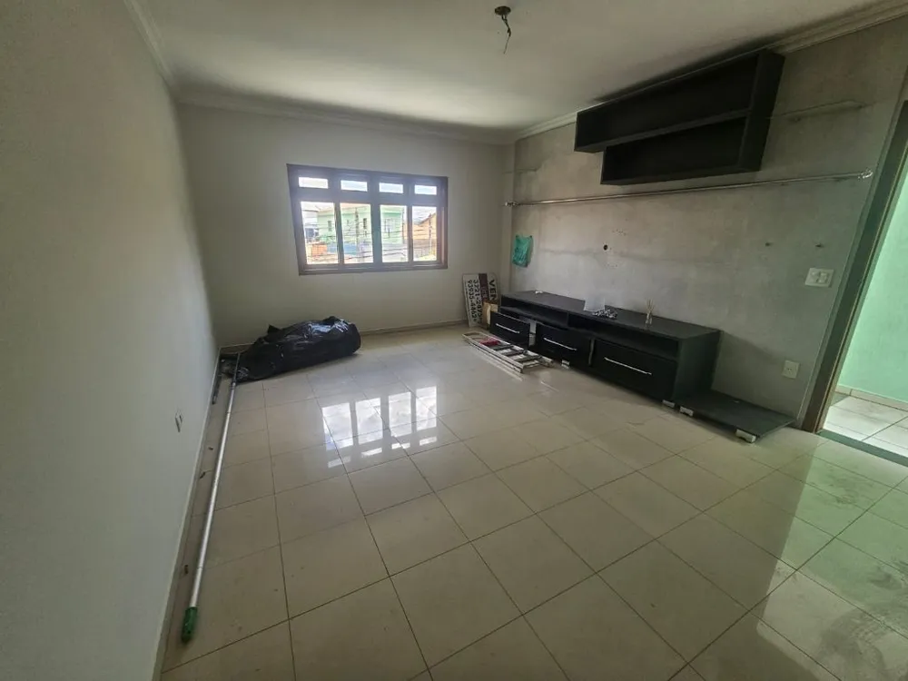 Sobrado, 3 quartos, 200 m² - Foto 1
