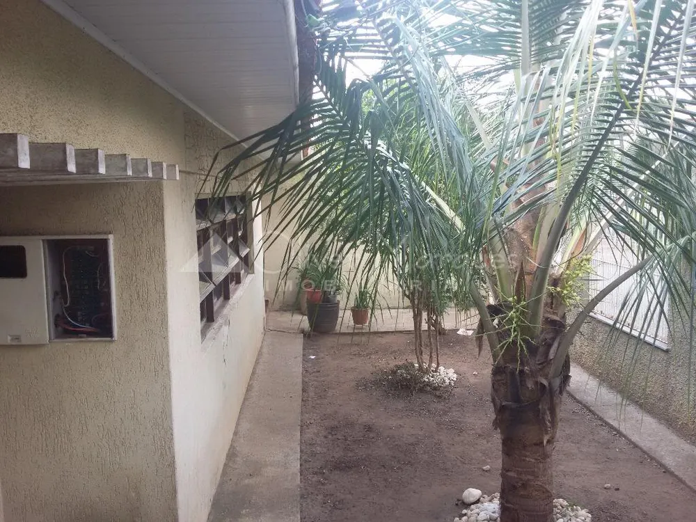 Casa, 5 quartos, 188 m² - Foto 1
