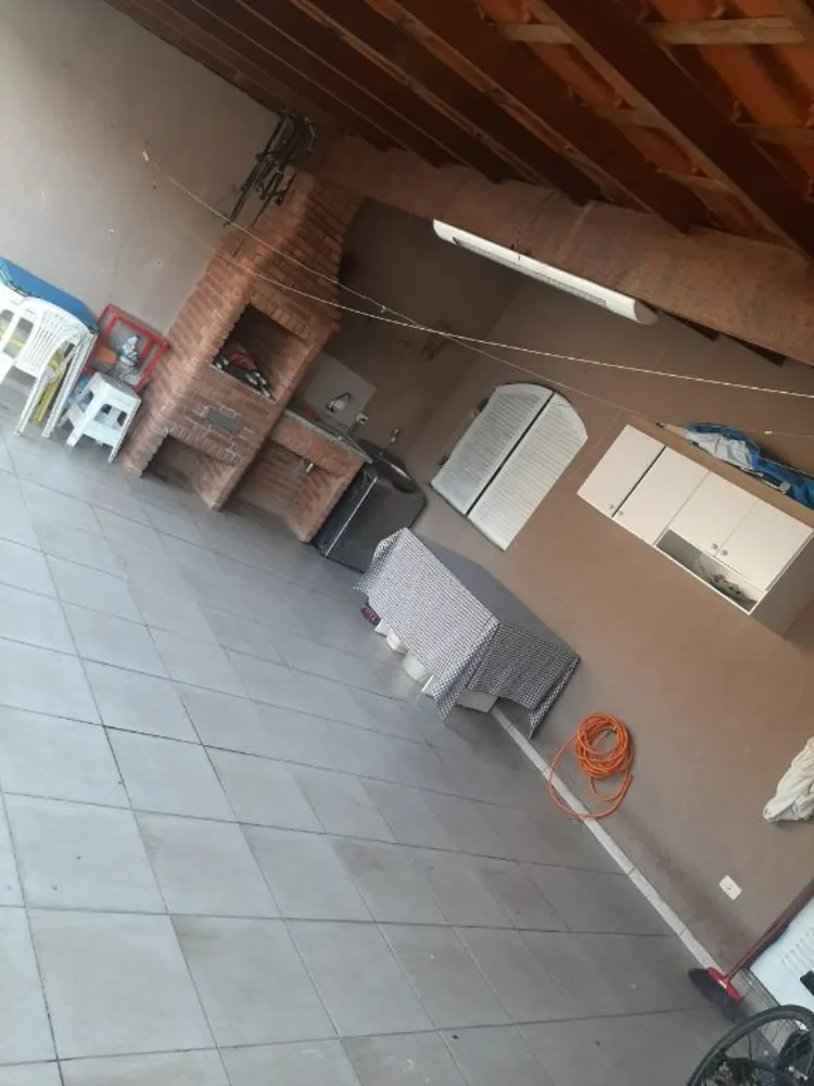 Sobrado, 3 quartos, 248 m² - Foto 1