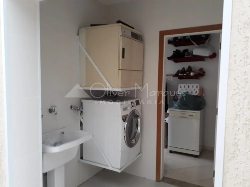 Sobrado, 3 quartos, 231 m² - Foto 2