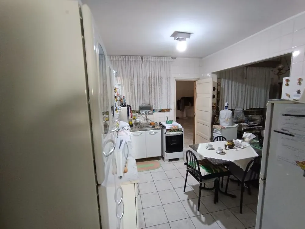 Casa, 2 quartos, 200 m² - Foto 2