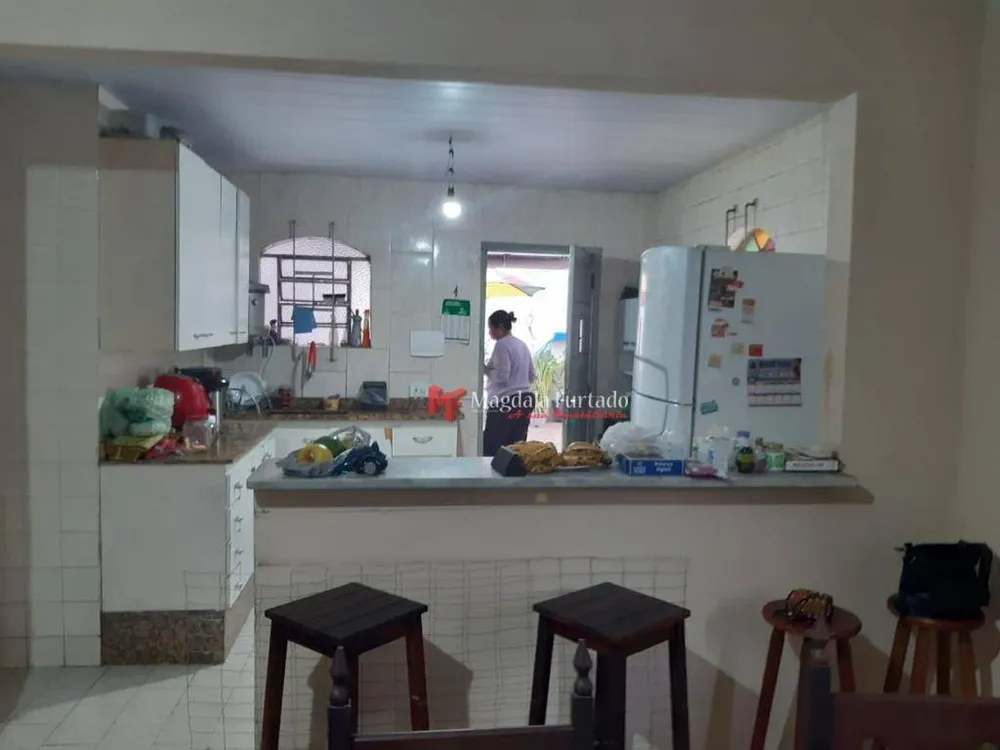 Casa, 3 quartos, 178 m² - Foto 4